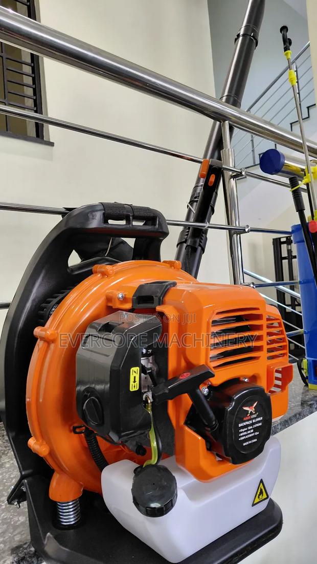 Heavy Duty Gasoline Lawn Blower Machine 2 Stroke Backpack. - thumbnail 2