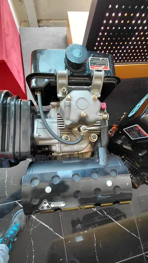 Diesel Aircooled Engine 18hp Manual Start .