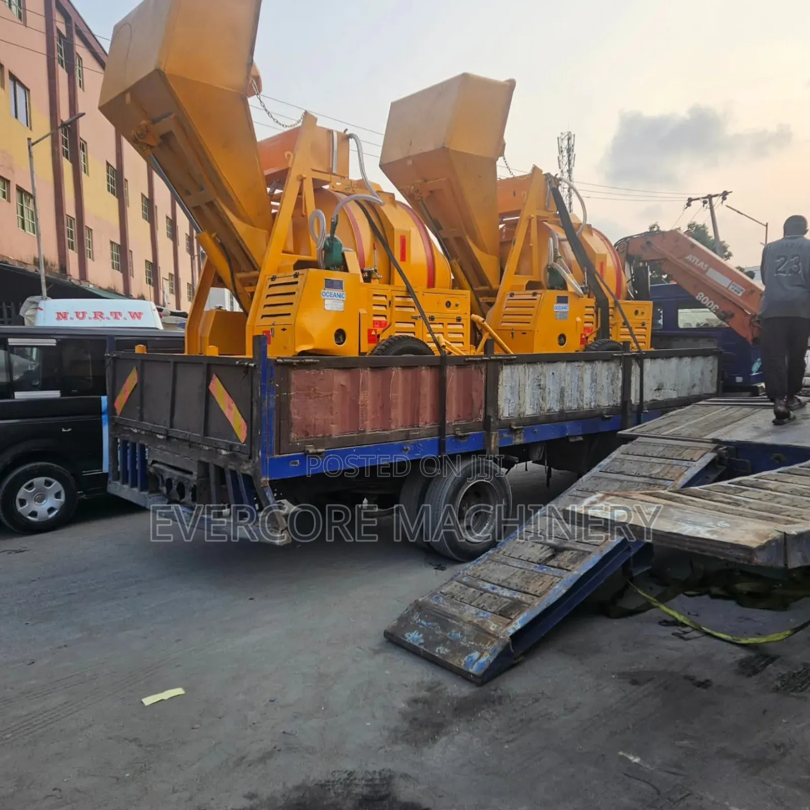 Self-Loading Concrete Mixer 560litres Diesel Powered.