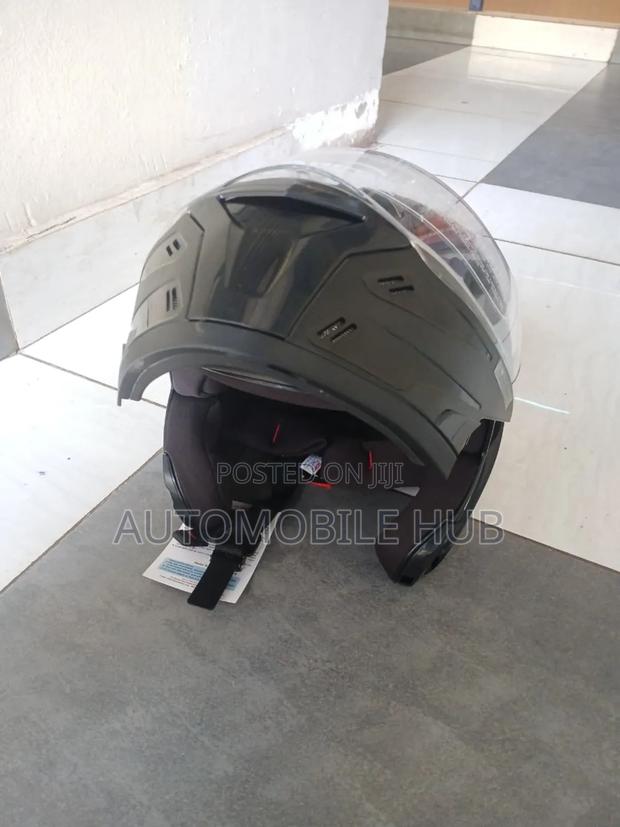Quality Riding Helmets- Black Riding Helmet Flip Up Helmet - thumbnail 5
