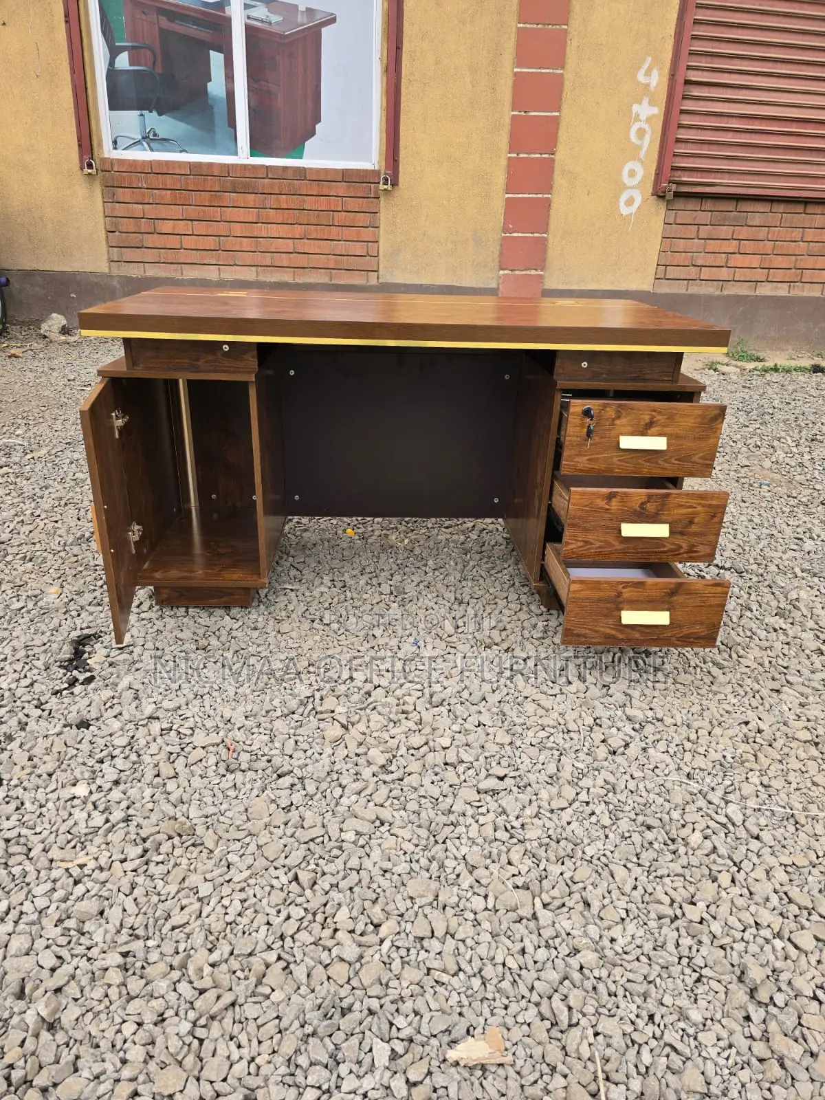 Handcrafted Elegance With Modern Functionality Desk