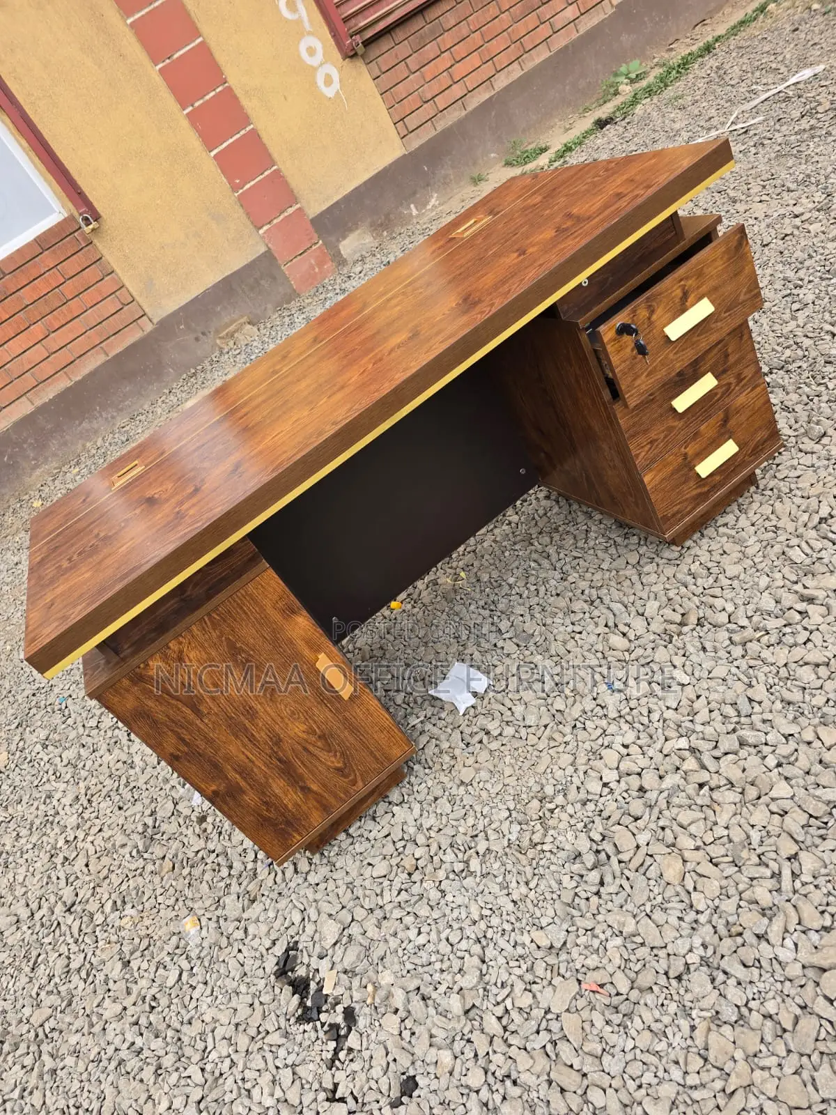 Handcrafted Elegance With Modern Functionality Desk