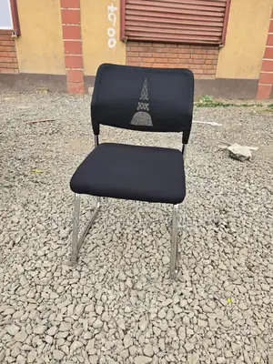 Sleek Comfort for Modern Workspaces Seat