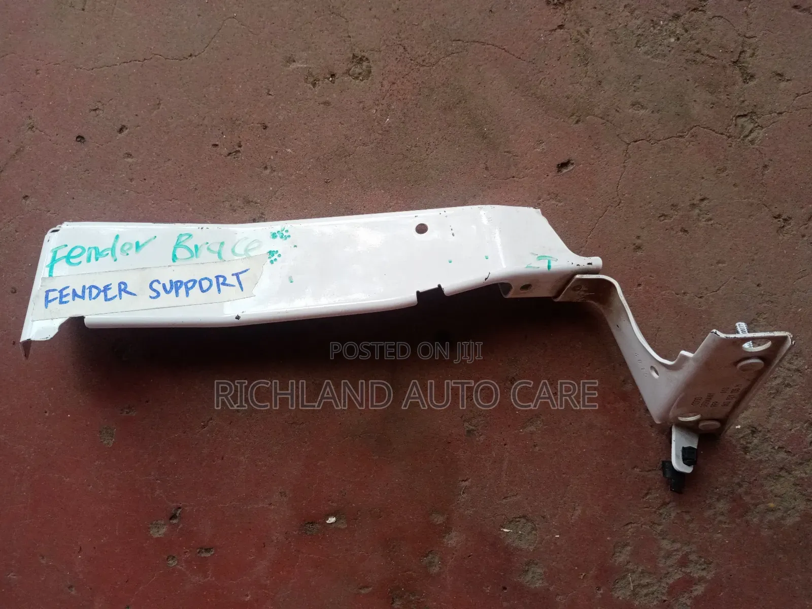 Fender Brace or Fender Support A4 B8 B8.5 Front Left Front Right
