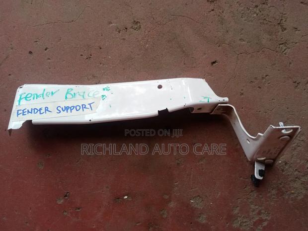 Fender Brace or Fender Support A4 B8 B8.5 Front Left Front Right - thumbnail 3