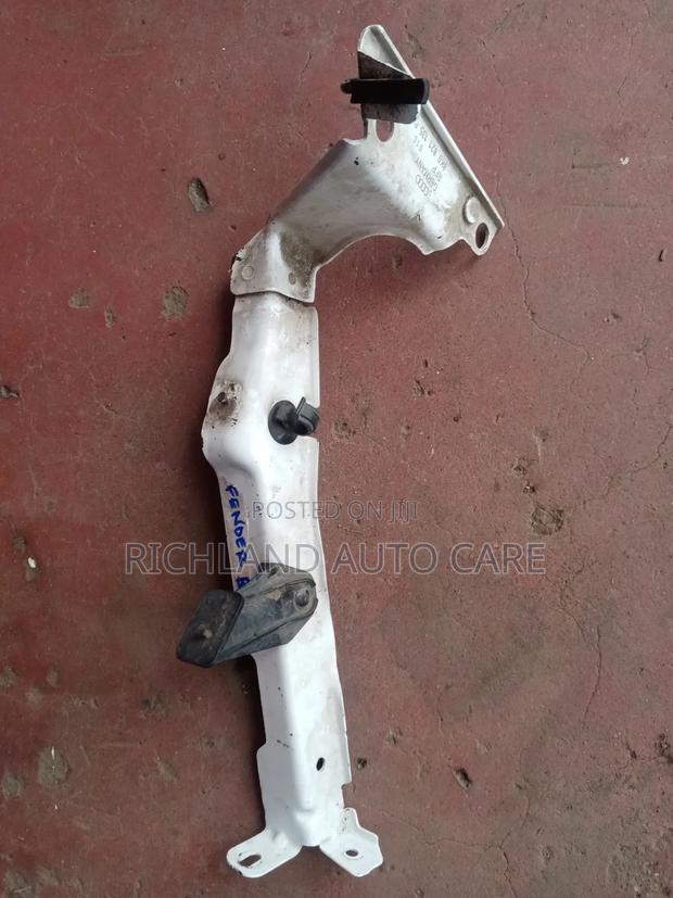 Fender Brace or Fender Support A4 B8 B8.5 Front Left Front Right - thumbnail 6