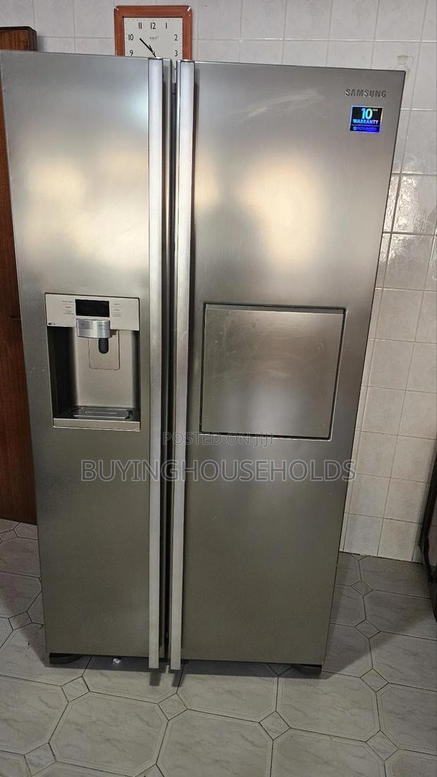 Samsung 560l Side by Side Fridge With Dispenser - main view