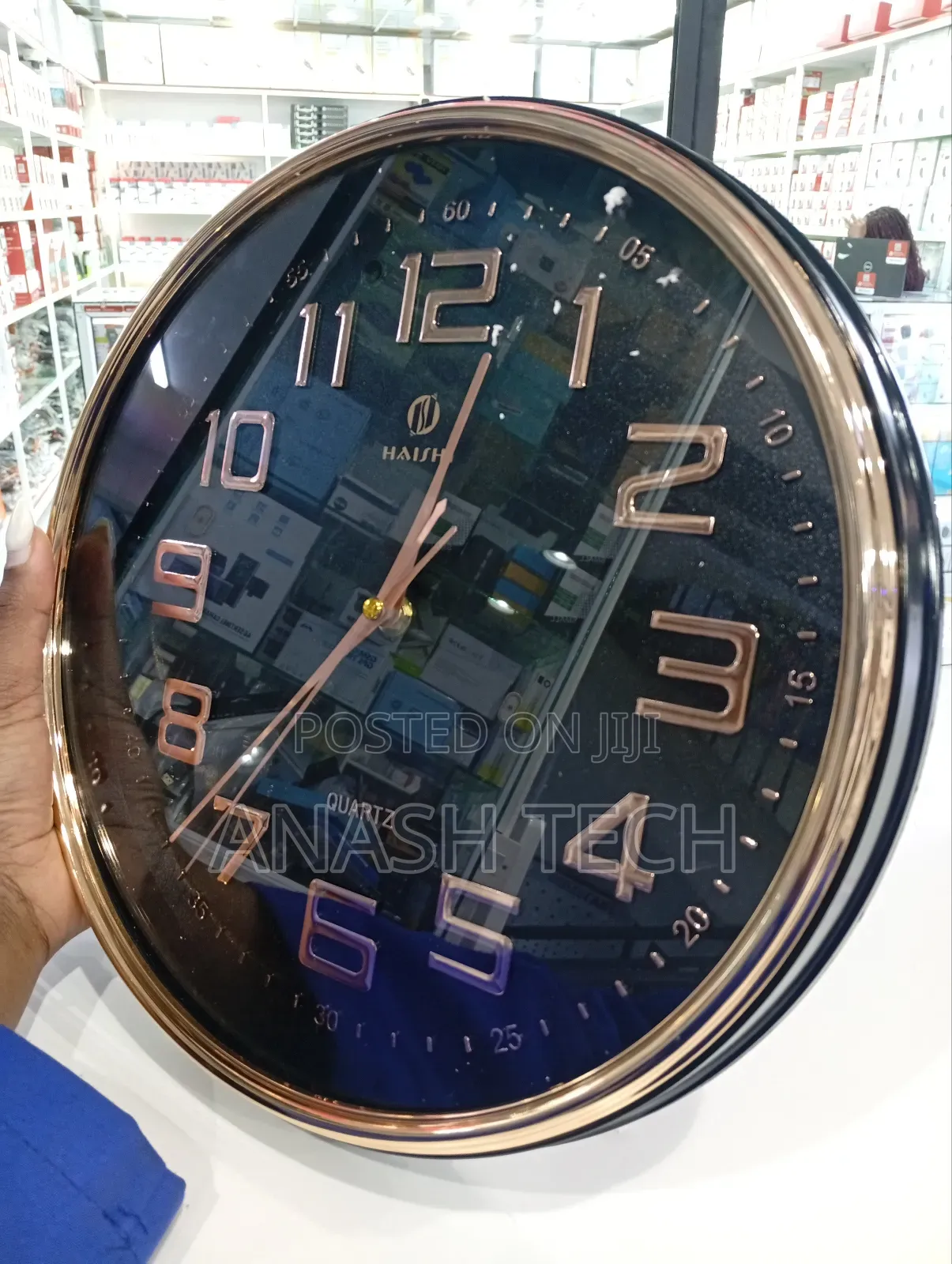 Best Wall Clock With 1080p Smart Wireless Wi-Fi Camera