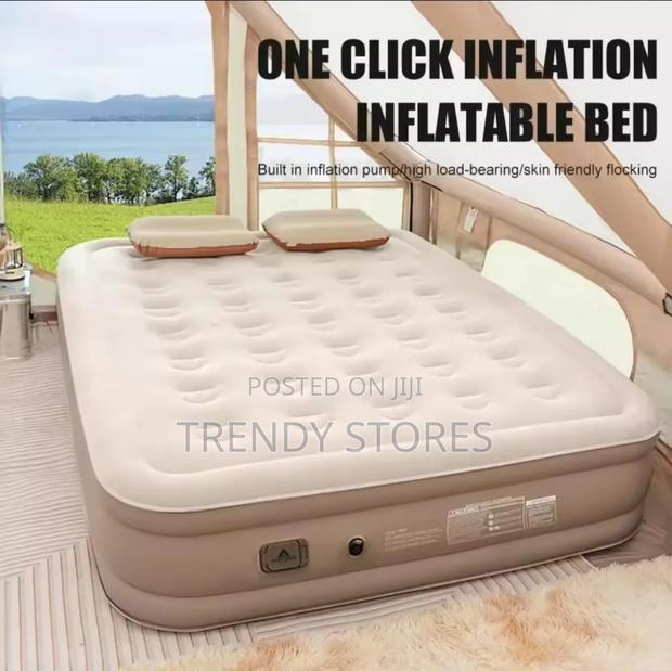 Inflatable Air Bed - main view