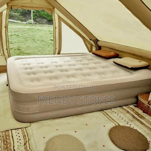 Inflatable Air Bed - main view