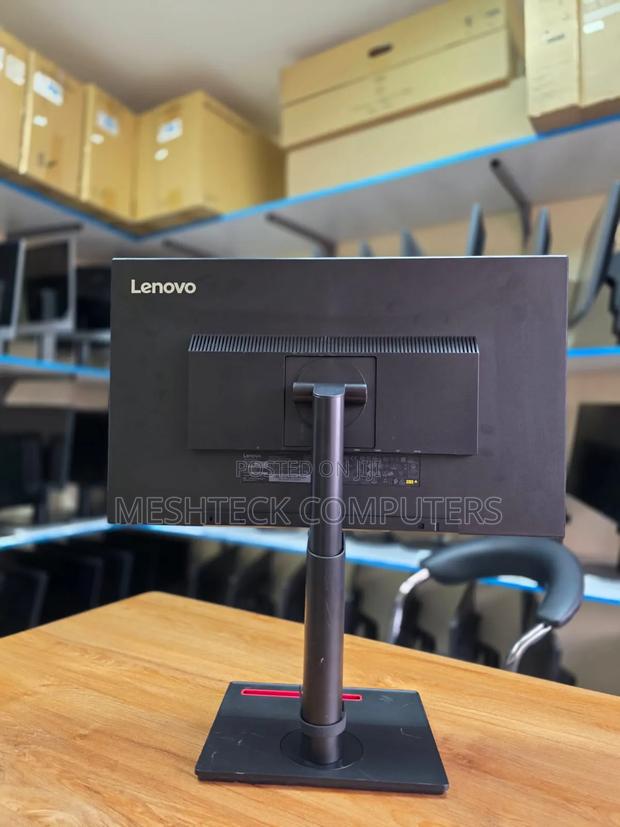 Lenovo P27u-10 Display - thumbnail 2