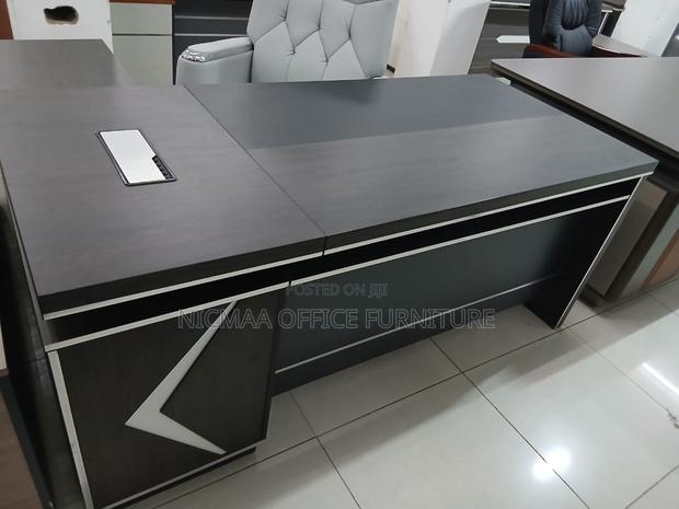 Sleek Dark Wood Finish Advanced Desk
