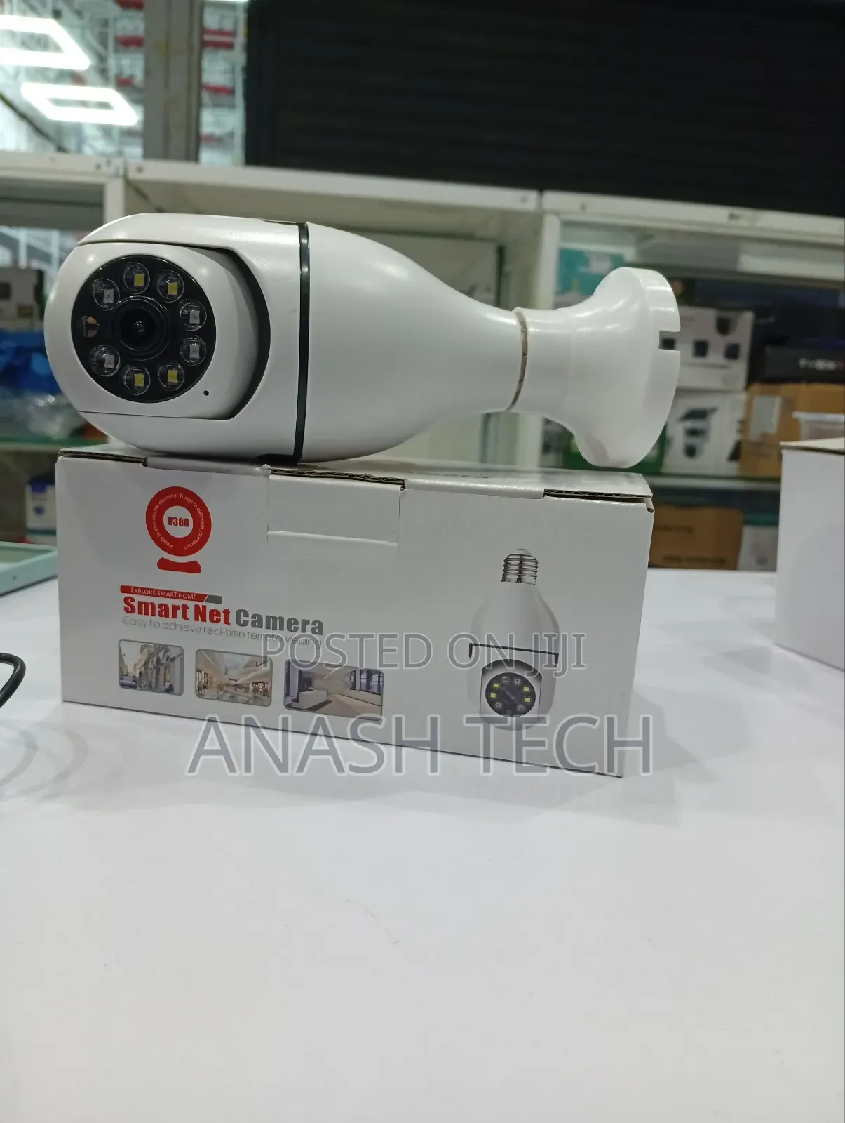 Wireless Wifi Bulb Camera Night Vision PTZ Bulb Camera