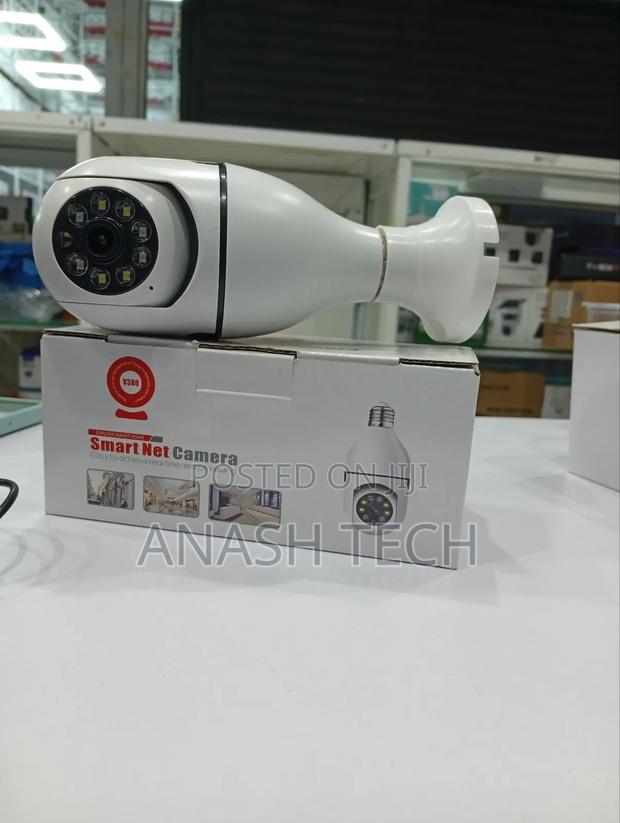 Wireless Wifi Bulb Camera Night Vision PTZ Bulb Camera
