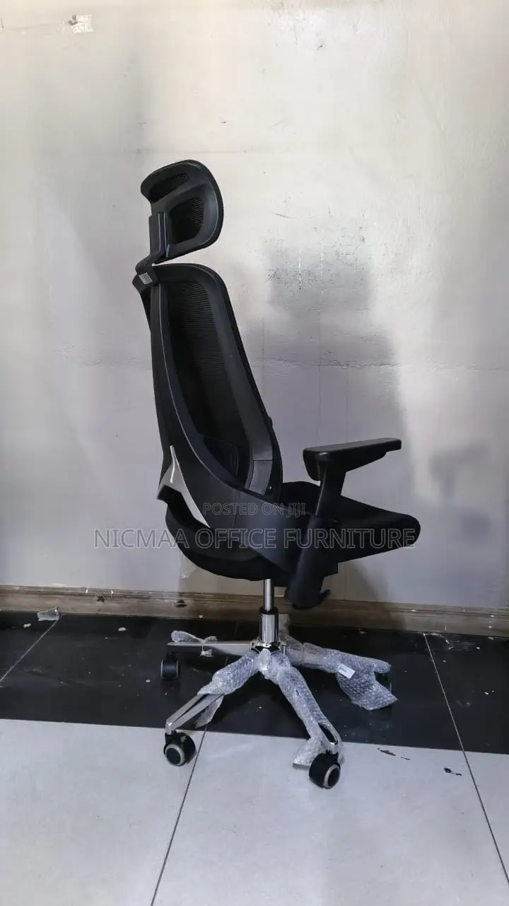 Stylish, Adjustable Executive Seat