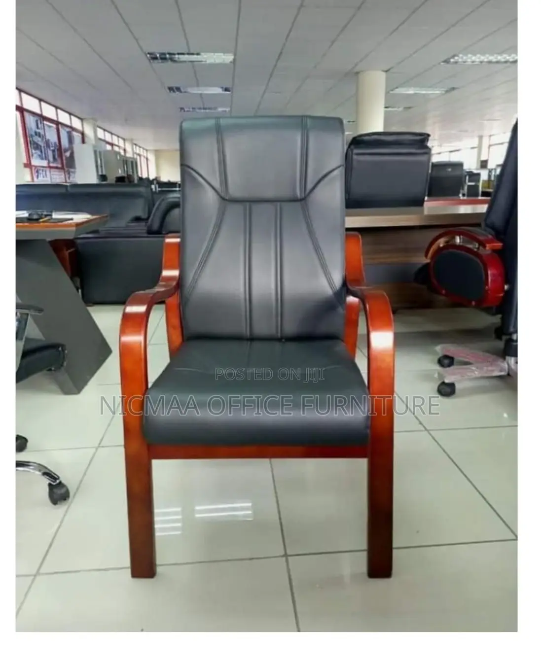 Executive Comfort, Sleek Design Visitor Seat