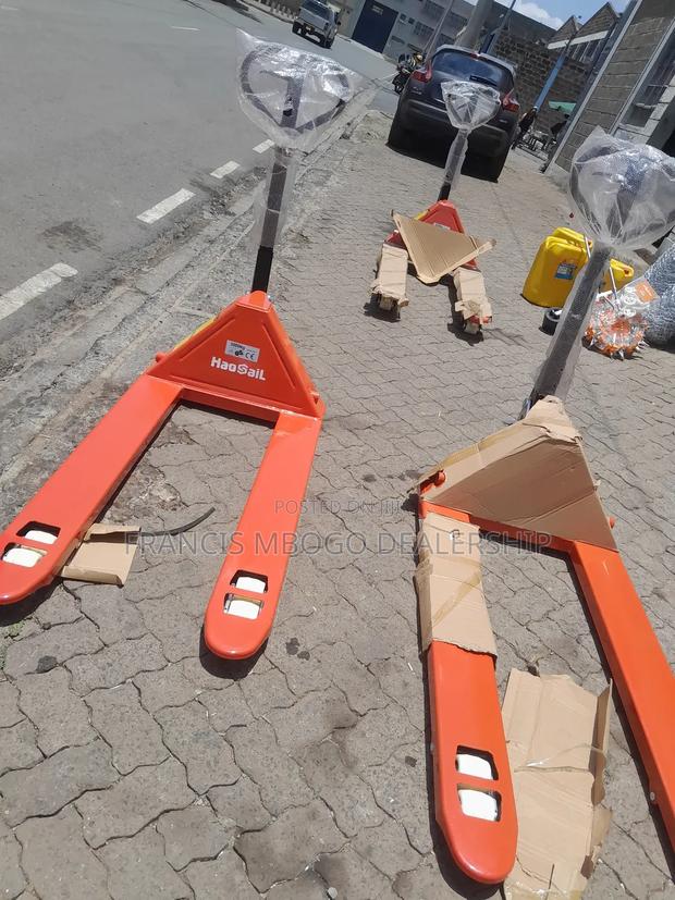 Pallet Trucks 3000kg - thumbnail 4