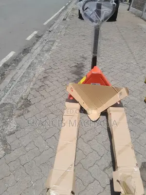 Hydraulic Pump Pallet Trucks