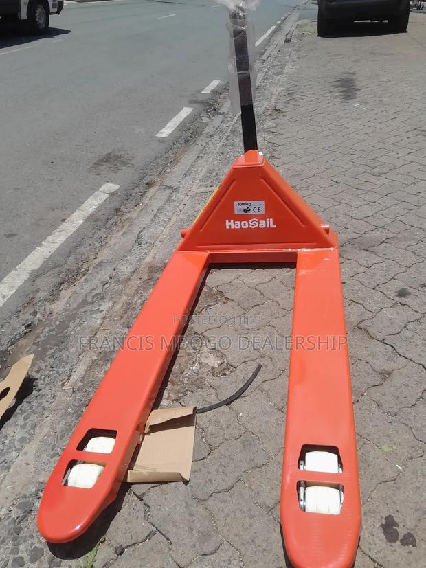 Hand Trucks Pallet Mover - main view