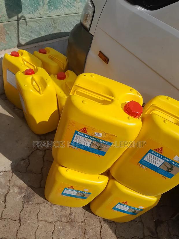 Waterproofing Admixture Sika Plastocrete - main view