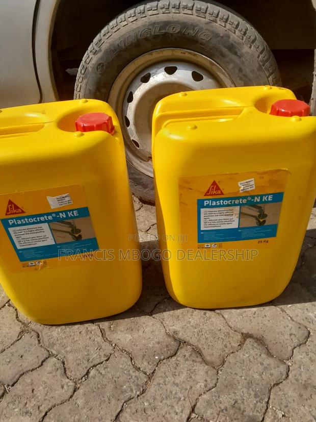 Sika Plastocrete Water Reducing Admixture - main view