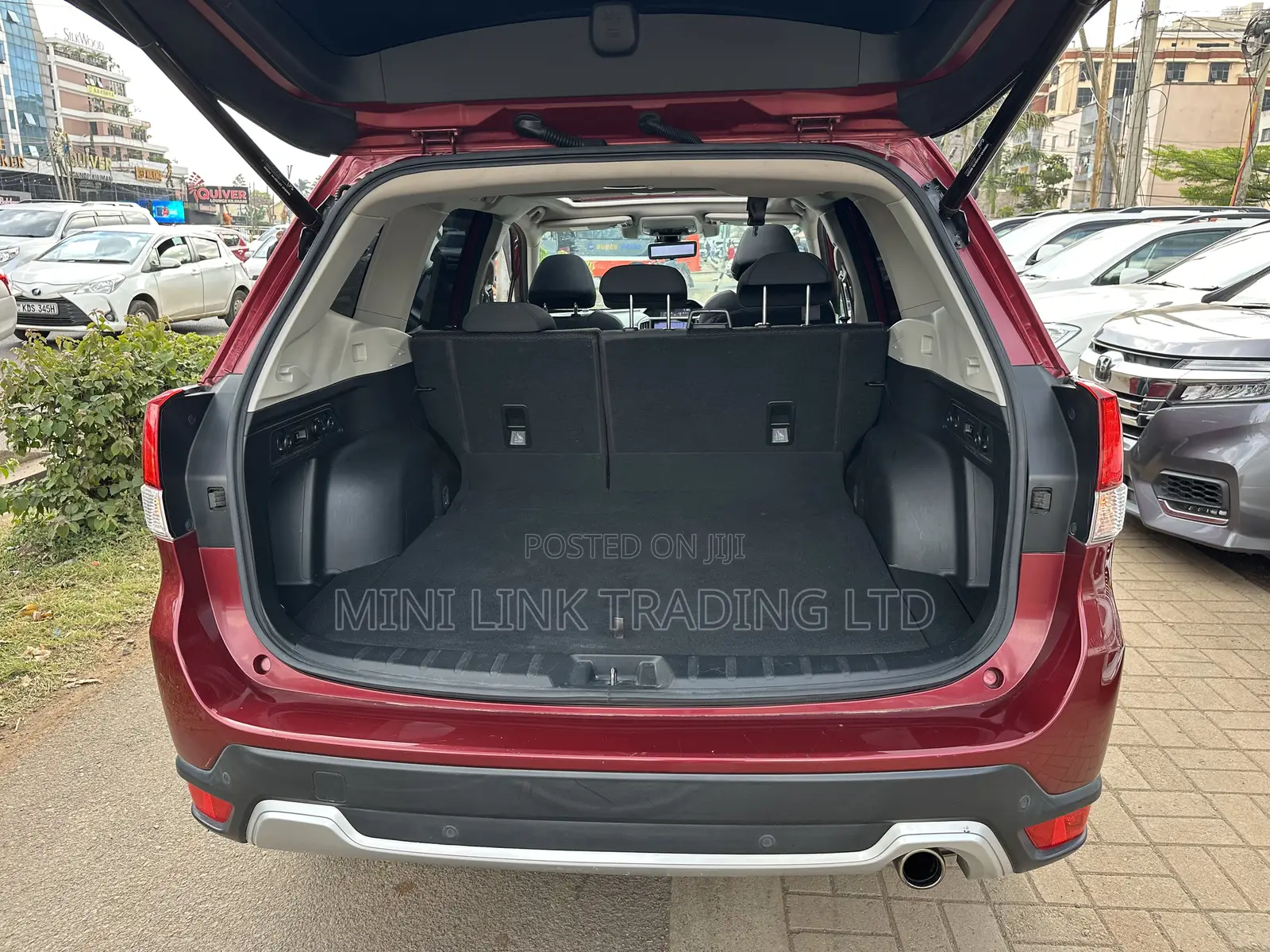 Subaru Forester Premium AWD 2019 Red