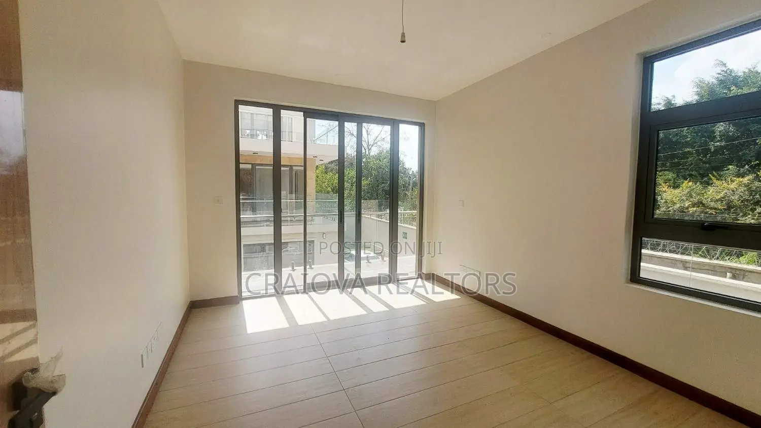 6bdrm Townhouse/Terrace in Lavington for sale