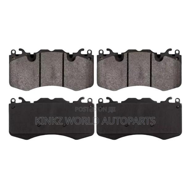 Range Rover Vogue Discovery Front Brake Pads Lr161940