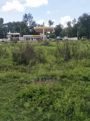 Prime 1/2acre Touching Main Makutano-Sagana Dual Carriage