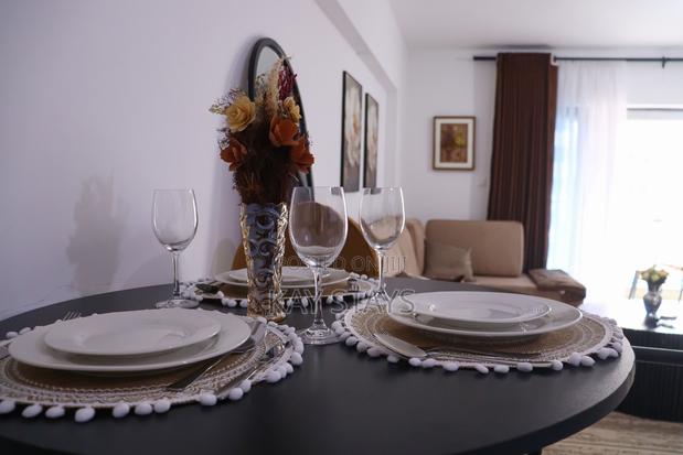 Modern Spacious Furnished 1-Bedroom Apartment in Lavington, Nairobi - thumbnail 2