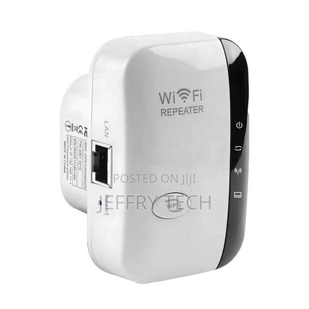 Indoor Wireless Wifi Repeater Wifi Extender 300mbps - White