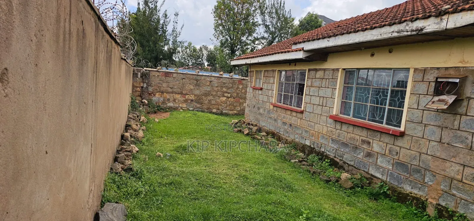 3bdrm Bungalow in Kapsoya for sale