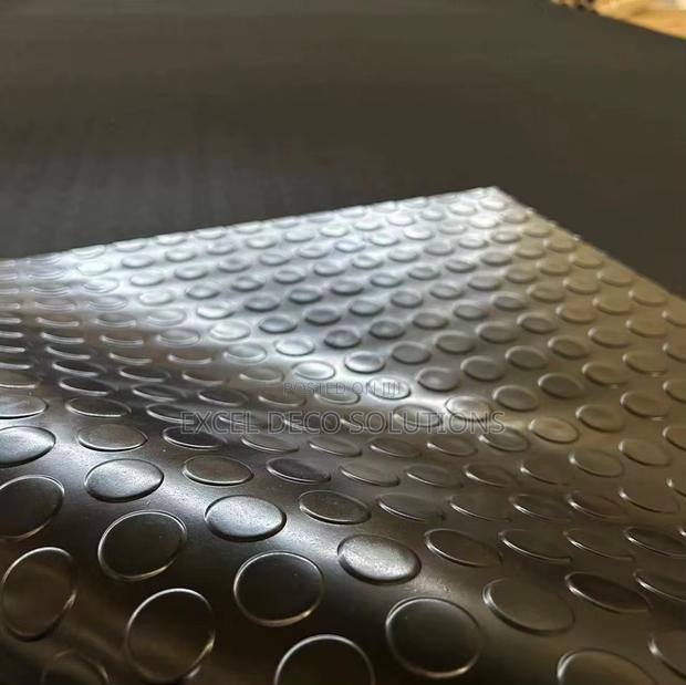 High Quality Anti-Slip Coin Mat – Safety Durability Guaranteed