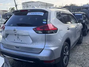 Nissan X-Trail 2.0 Petrol FWD 2019 Silver