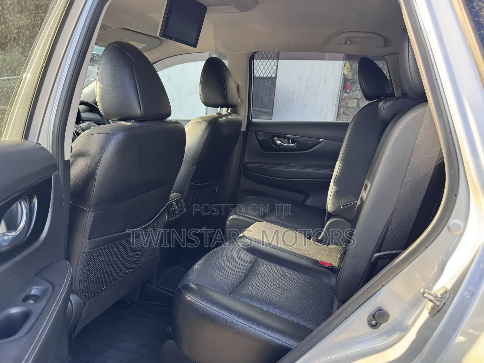 Nissan X-Trail 2.0 Petrol FWD 2019 Silver