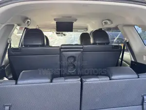Nissan X-Trail 2.0 Petrol FWD 2019 Silver