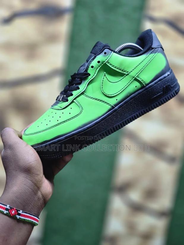 Airforce Change Colour - thumbnail 3