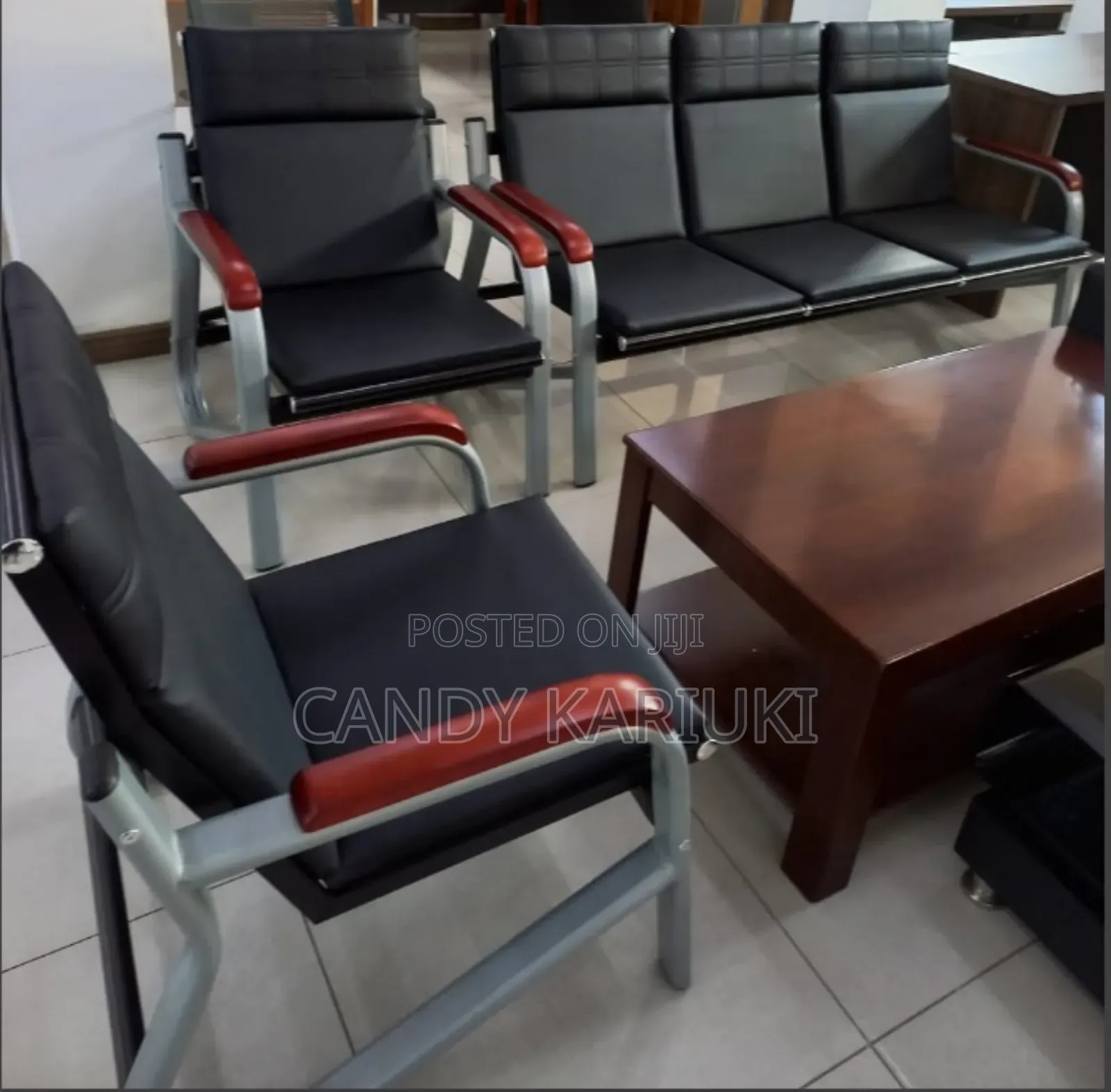 Spacious 5 Seater Hospital Waiting Lounge