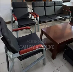 Spacious 5 Seater Hospital Waiting Lounge