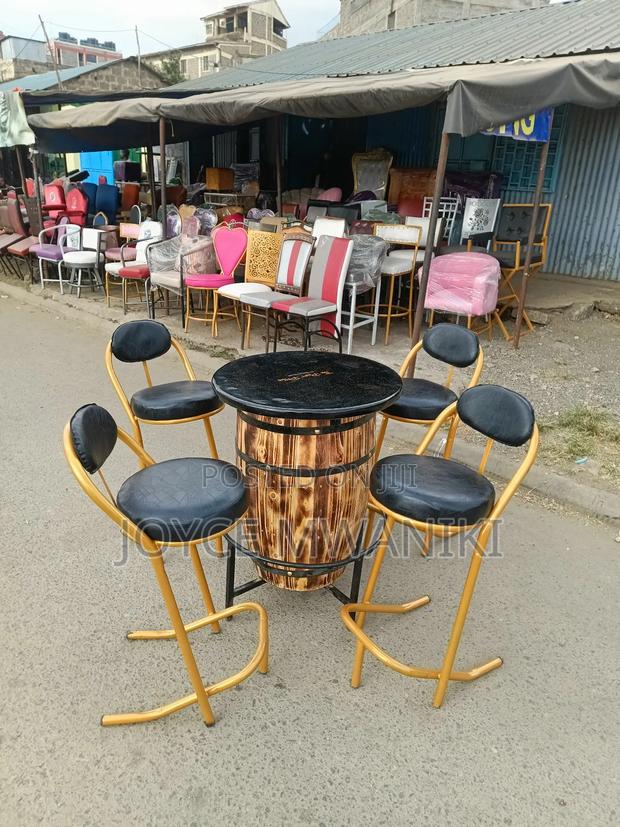 High Bar Set With Barrel Branded Marble Table 