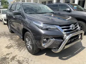 Toyota Fortuner 2.8 D AWD 2018 Gray