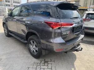 Toyota Fortuner 2.8 D AWD 2018 Gray