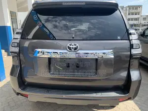 Toyota Land Cruiser Prado 2.7 2019 Gray