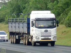 Highsided.Flatbed.Boxbody Trailers Are Accessible
