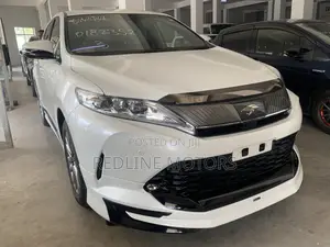 Toyota Harrier 2.0 4WD 2019 Off white