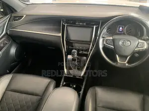Toyota Harrier 2.0 4WD 2019 Off white