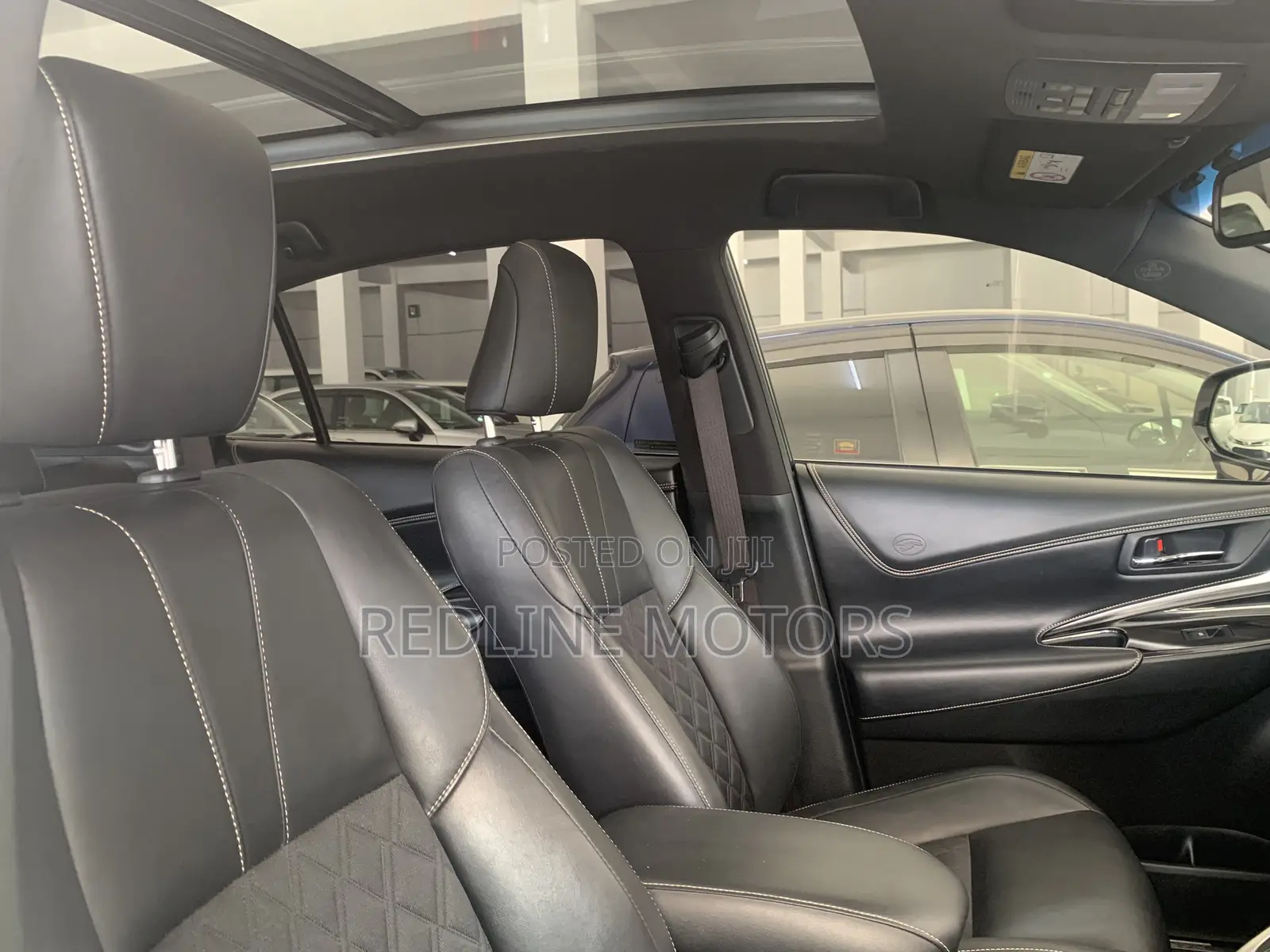 Toyota Harrier 2.0 4WD 2019 Off white