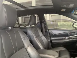 Toyota Harrier 2.0 4WD 2019 Off white