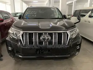 Toyota Land Cruiser Prado 2.8 2018 Matt Black