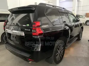 Toyota Land Cruiser Prado 2.8 2018 Matt Black